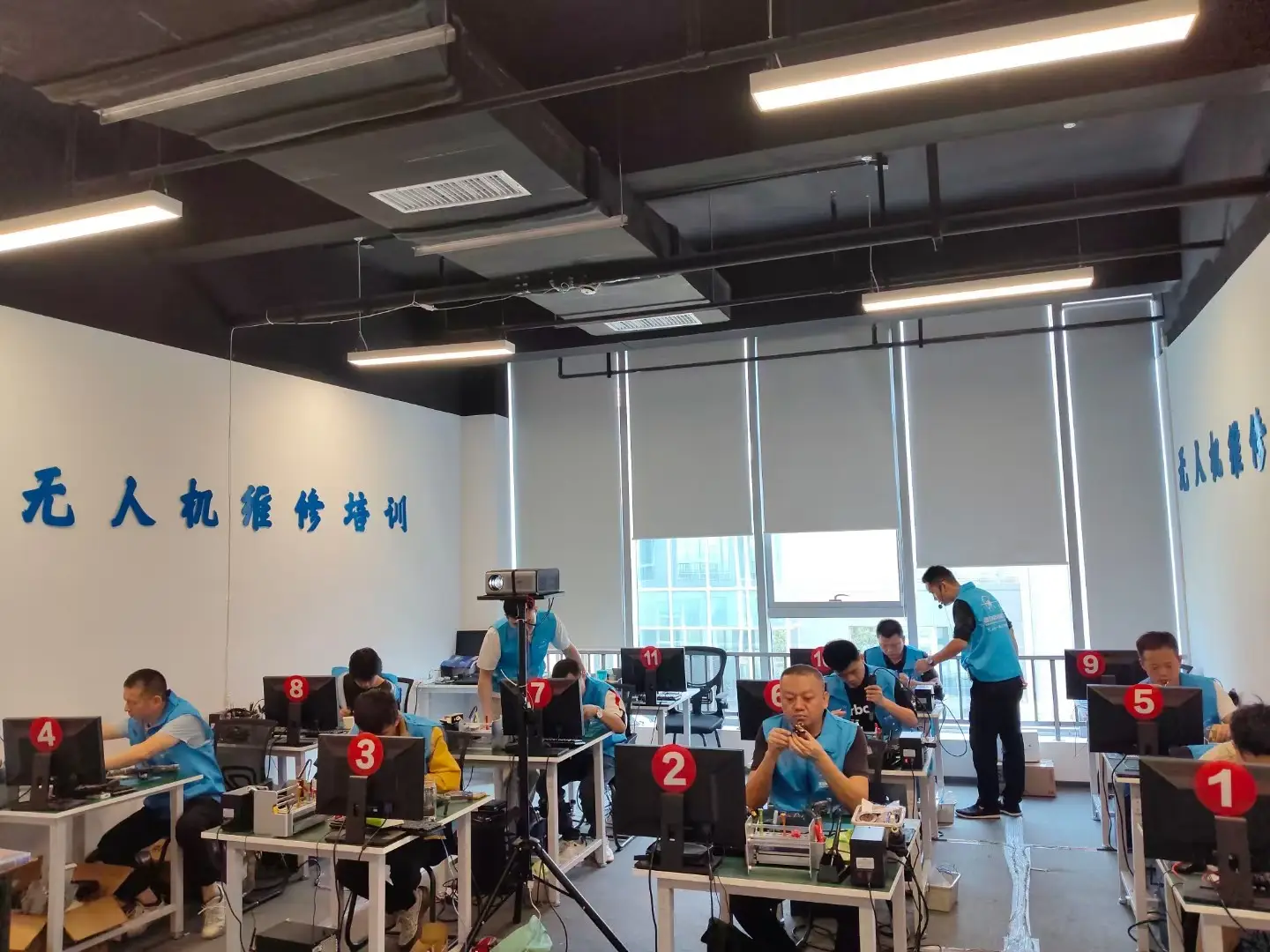 盐城考无人机CAAC执照,盐城无人机视距内驾驶员培训,盐城无人机超视距考证,盐城UTC无人机航拍证培训,盐城无人机植保证考试